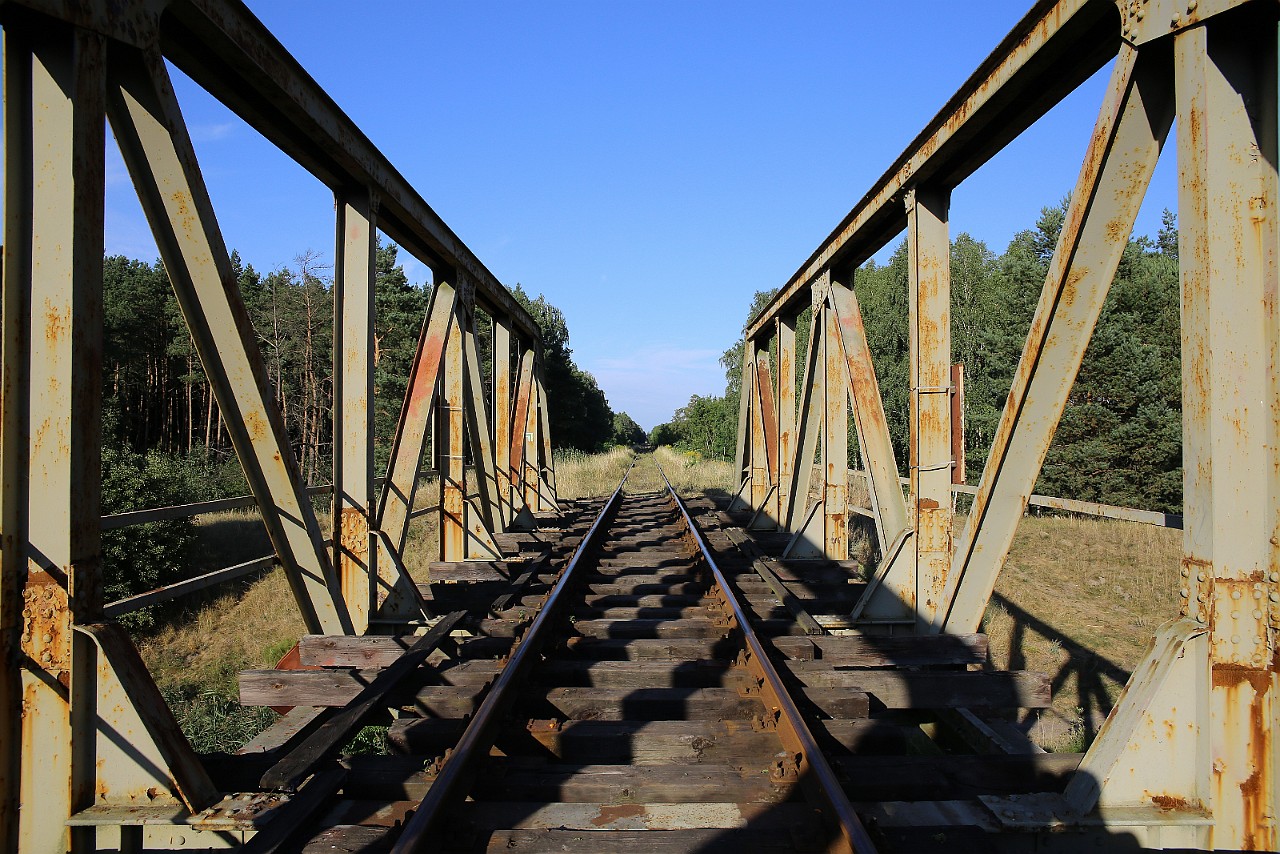 Mast kolejowy  na Kanale Noteckim : most, kanał notecki, kolej, tory
