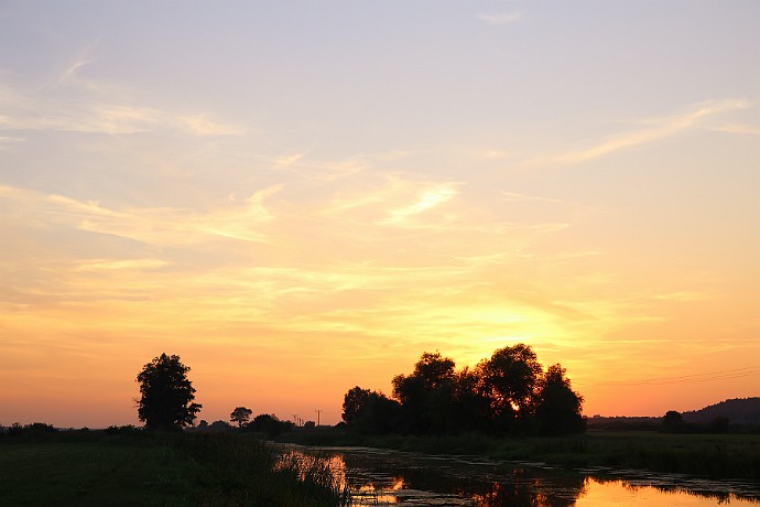 Kanał Bydgoski  o zachodzie słońca : kanał bydgoski, zachód słońca, janusz michalski