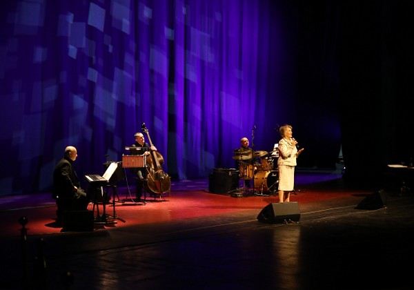 Irena Santor - Opera Nova