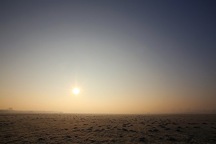Łąka  w okolicach miejscowosci Lisi Ogon : łąka, wschód słońca