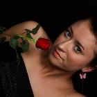 Portret z różą