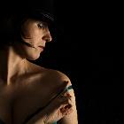 Anna zmysłowa  ... : fotografia portretowa, portret, kobieta, ramiona