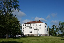 Pałac w Sucharach