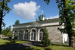 Oranżeria przy pałacu Suchary