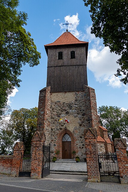Kościół rzymskokatolicki pw. św. Michała Archanioła Grzybno