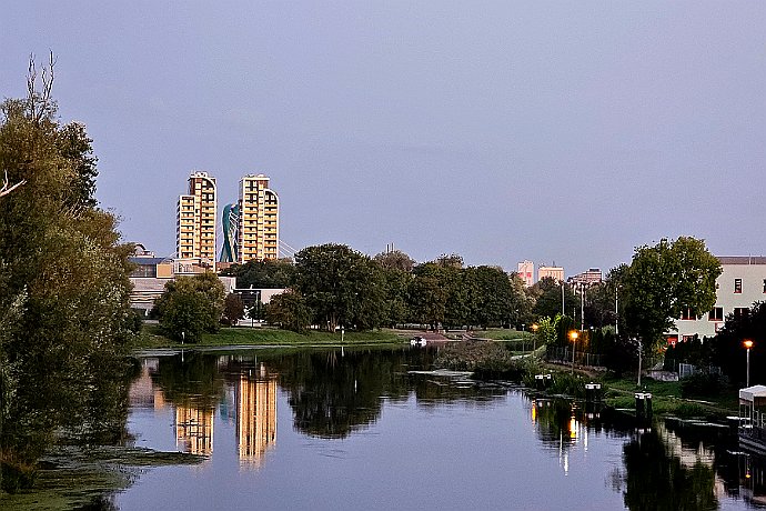 Wieżowce River Towers nad rzeką Brdą - Bydgoszcz